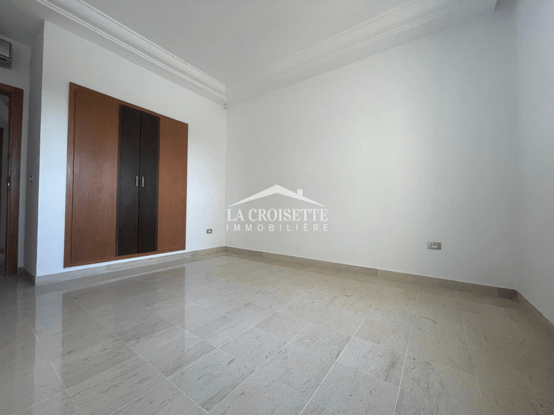 Appartement S+2 à La Soukra