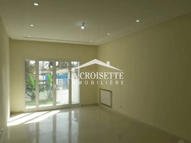 Appartement S+3 avec jardin à La Soukra