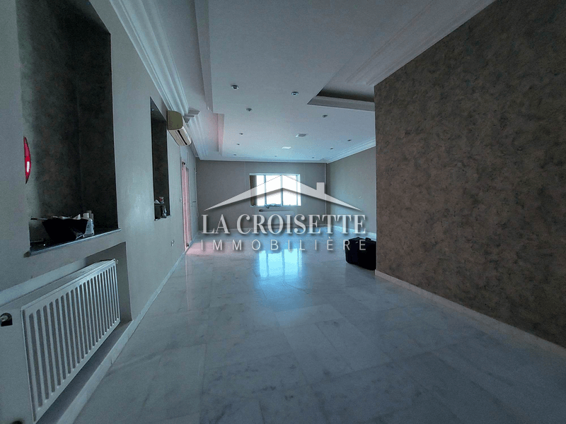 Appartement S+4 à Ain Zaghouan El Wahat