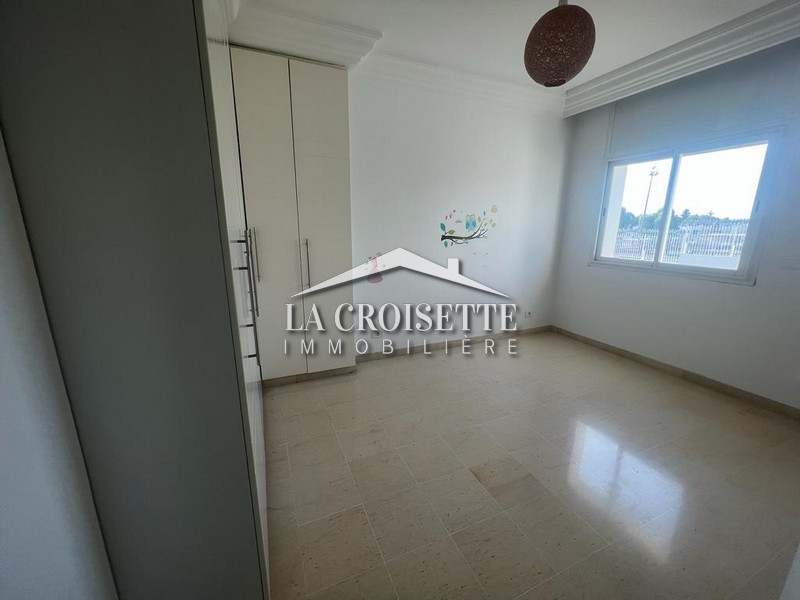 Appartement S+3 avec jardin meublé à La Marsa