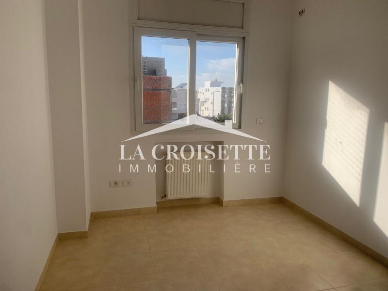 Appartement S+3 à La Soukra