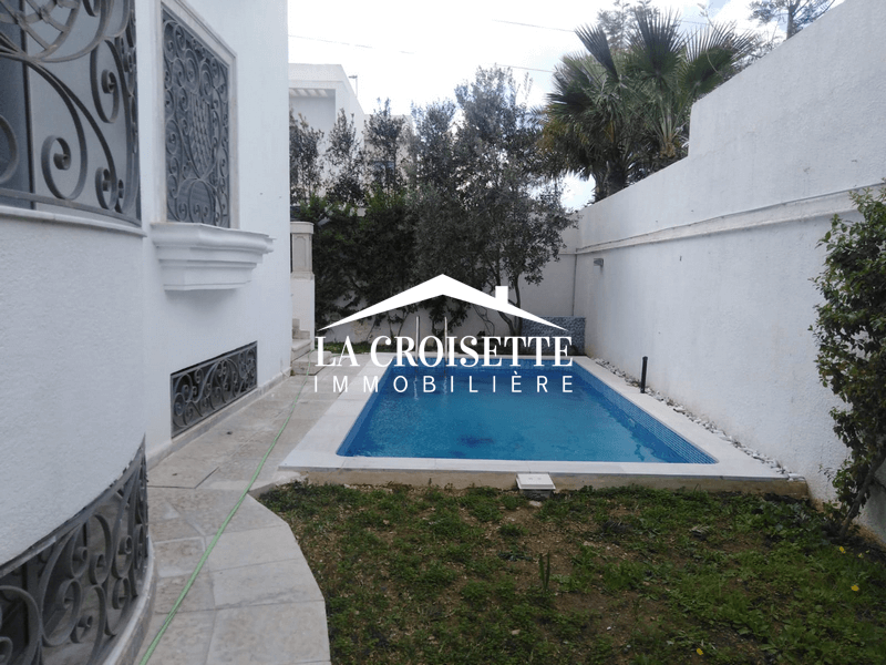 Villa S+7 à Ain Zaghouan Nord 